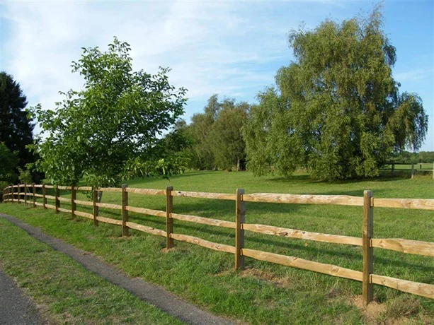 Jacksons Heavy Post And Rail Fencing image 3