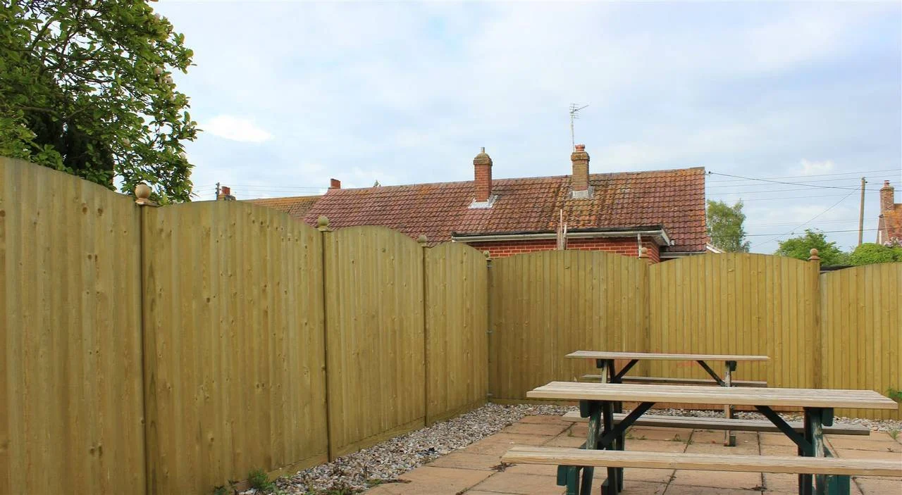Jacksons Featherboard Convex Fence Panels image 3