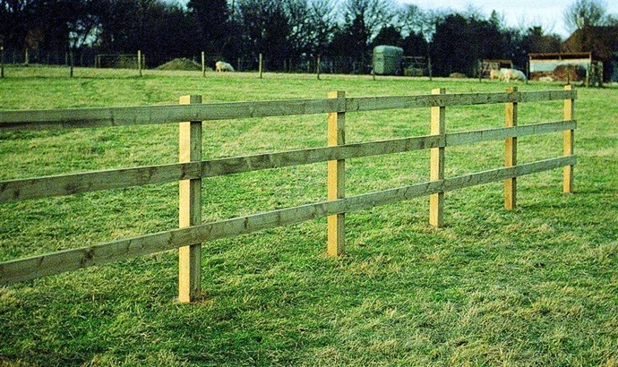 Jacksons Nailed Square Post And Rail Fencing image 4