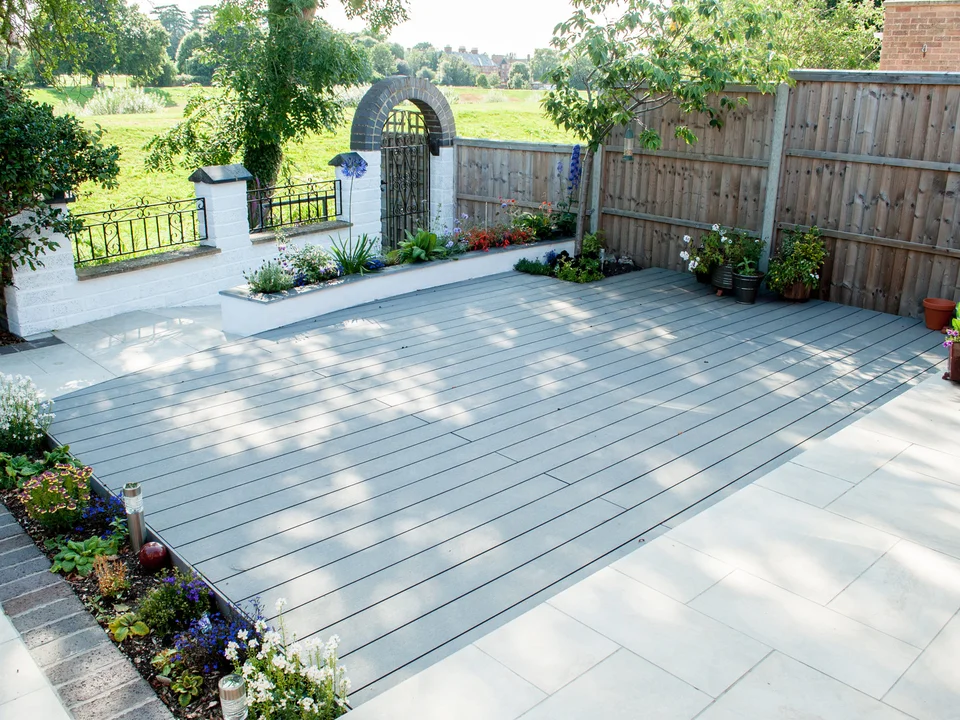 Garden Decking by George-Stone Gardens