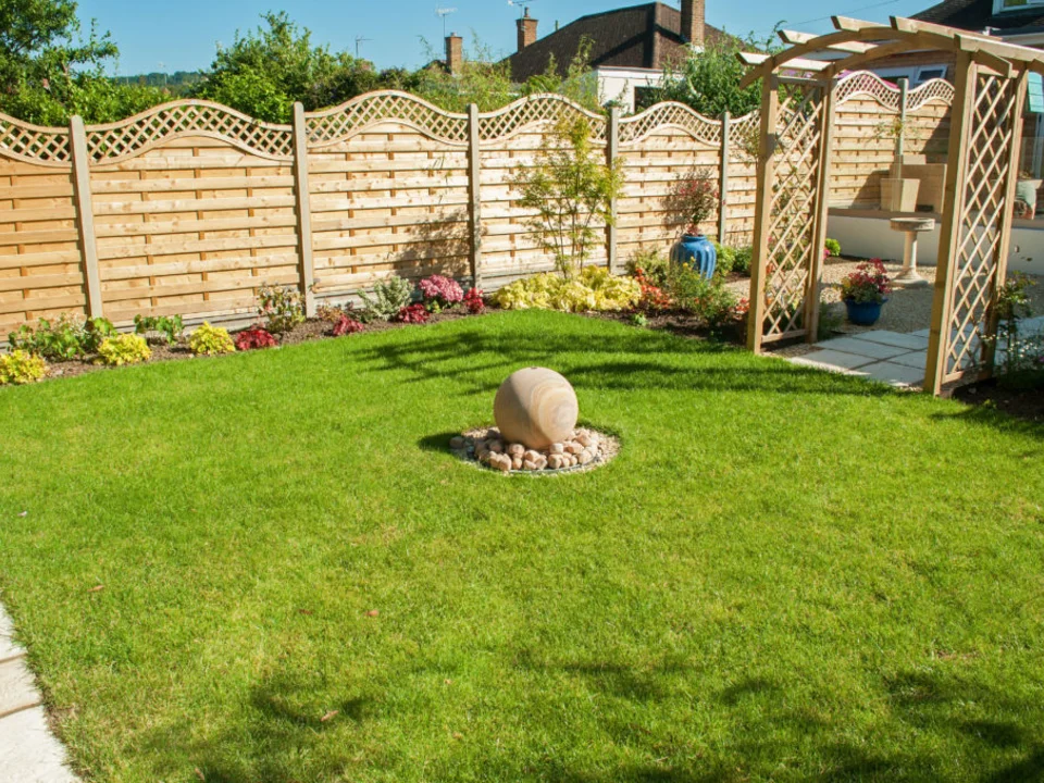 Garden Fencing by George-Stone Gardens