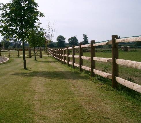 Jacksons Heavy Post And Rail Fencing - Image 7