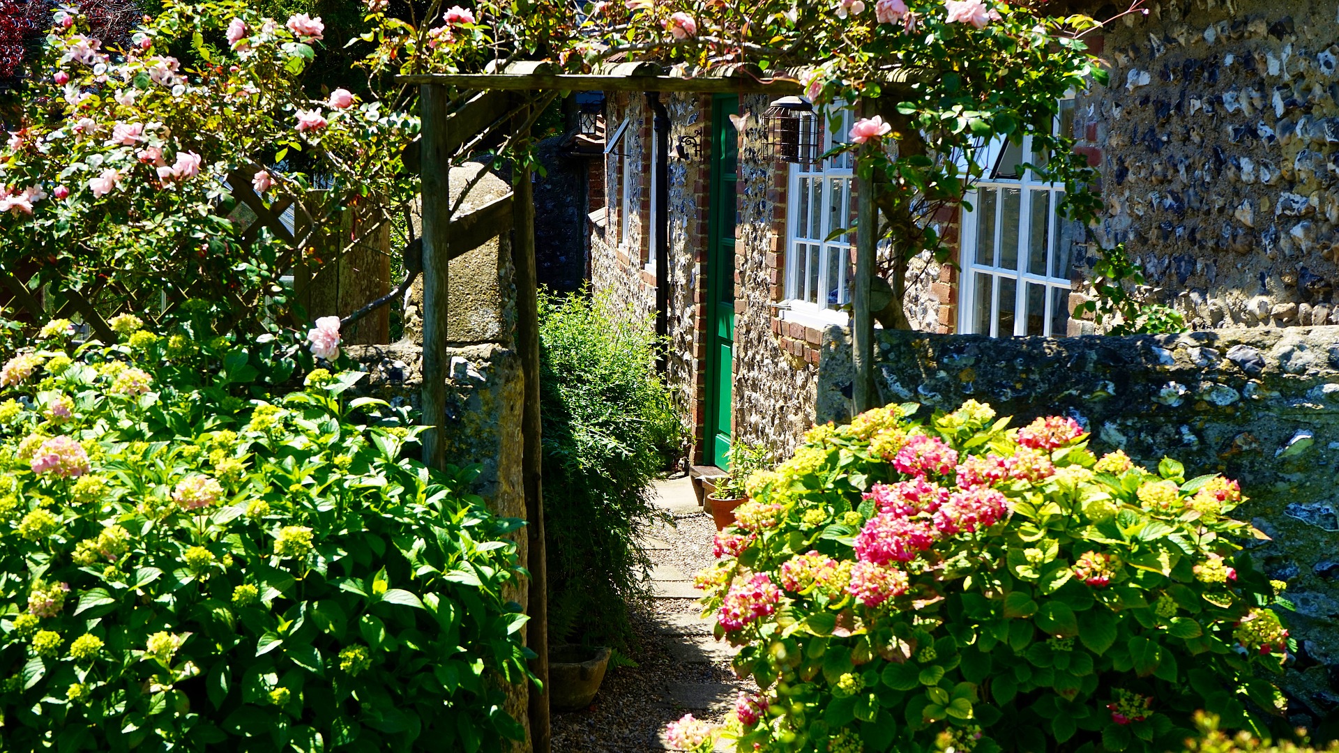garden 2437534 1920 garden 2437534 1920